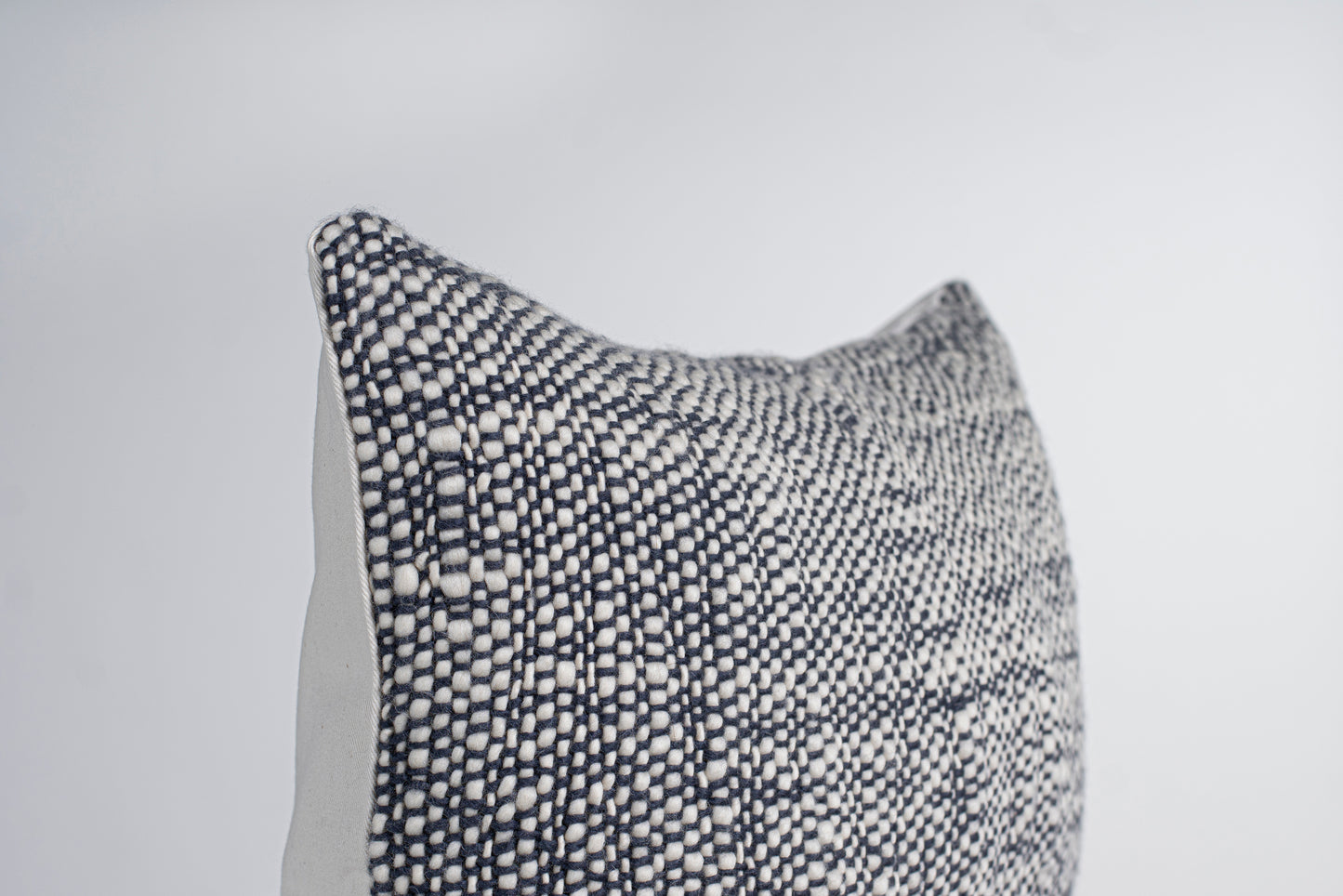 Flame Pillow Cover in Chunky Ivory & Grey Merino Wool 17x20