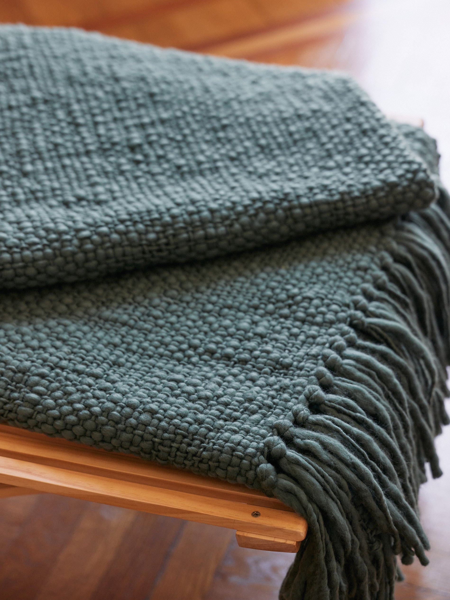 Luxurious Olive Green Wool Blanket Handwoven with Merino Wool for Ultimate Comfort and Style