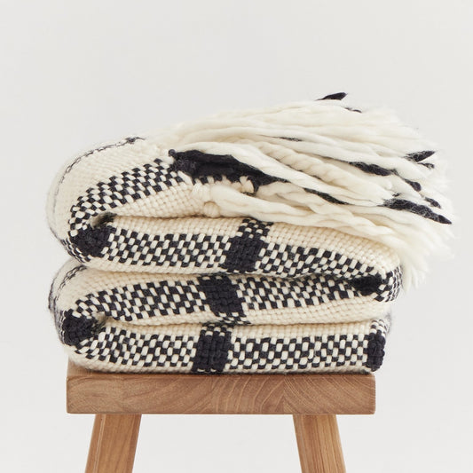 Merino Wool Plaid Blanket - Cozy Sustainable Comfort for Your Home