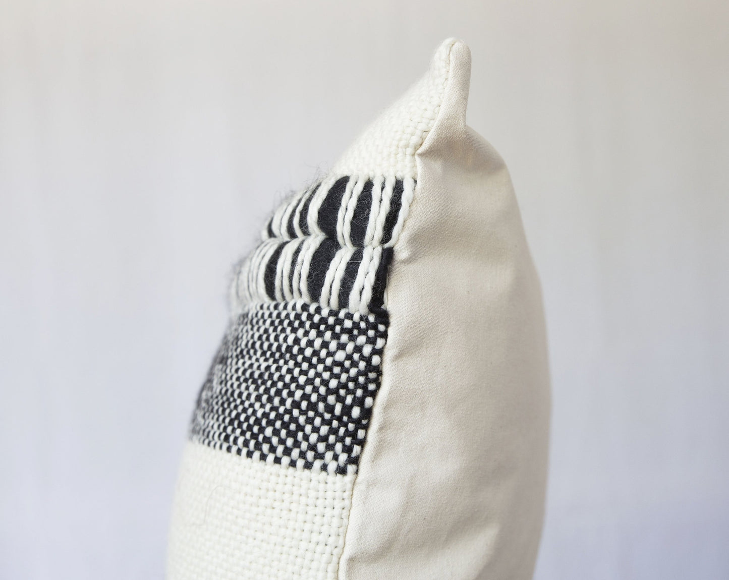 Pillow Cover Textured in Black & Off White Samba 22x22