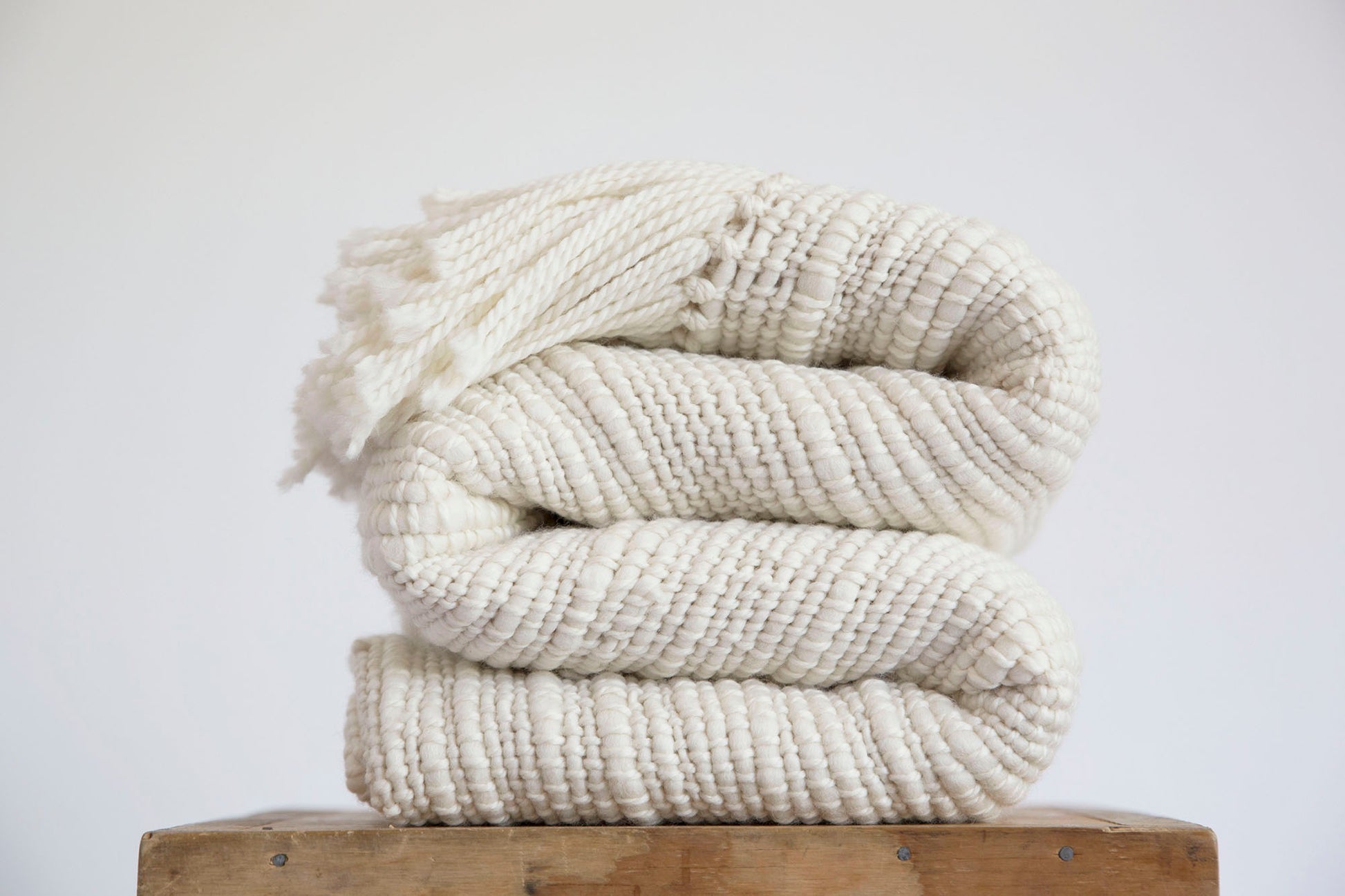 Handwoven Merino Wool Throw Blanket - Aroma Ivory – Texturable