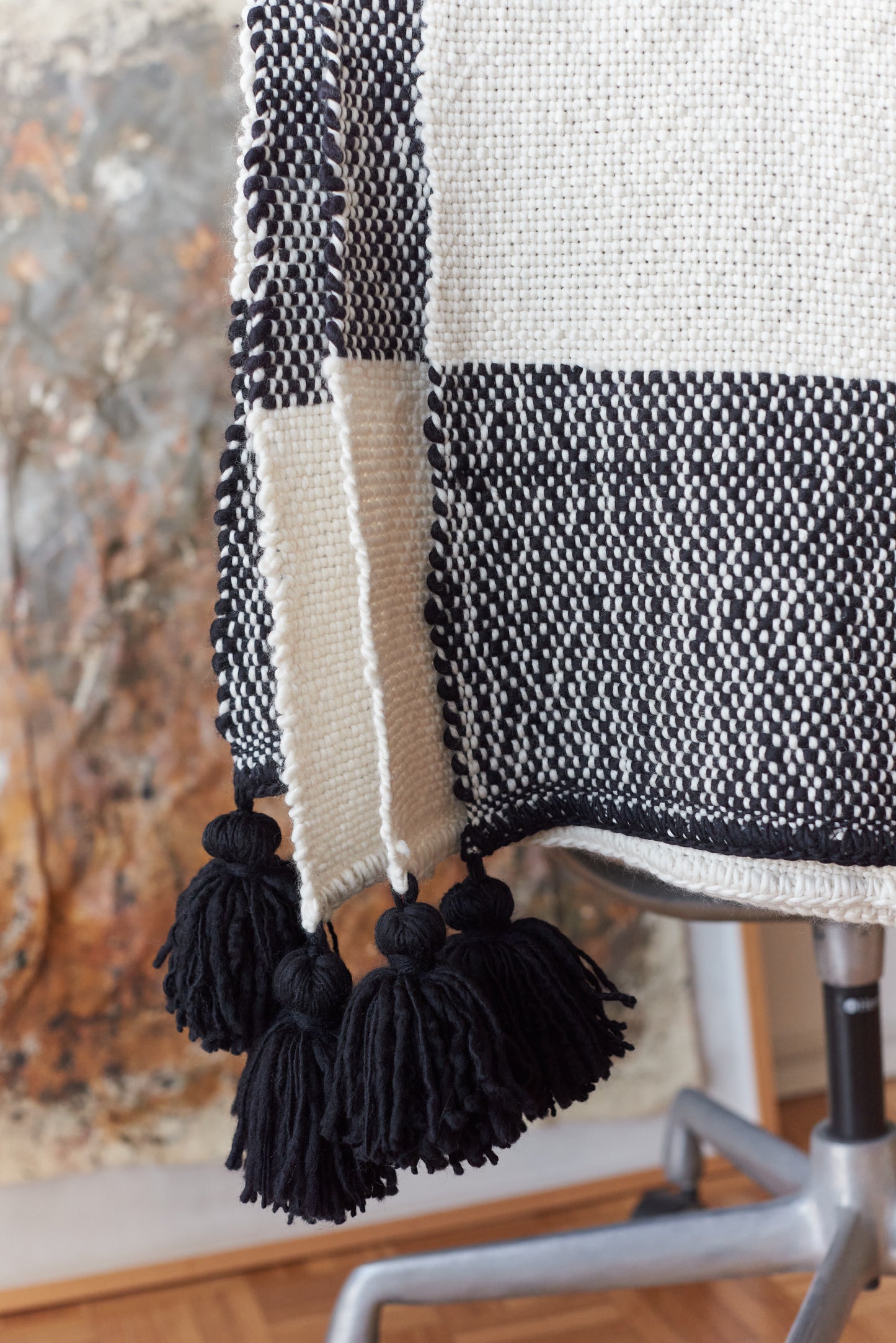 Throw Spread for Sofa with tassels in Black & Ivory Rayi 37x60
