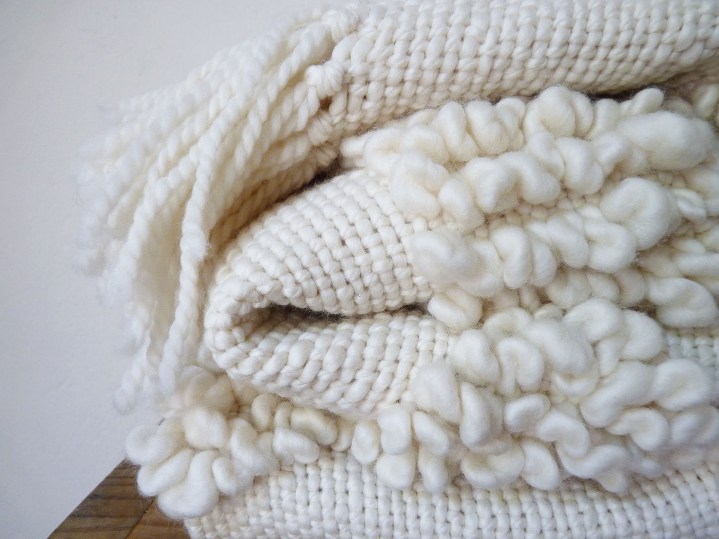 Chunky Throw Blanket Moroccan style 3D in Ivory Punto 37x75