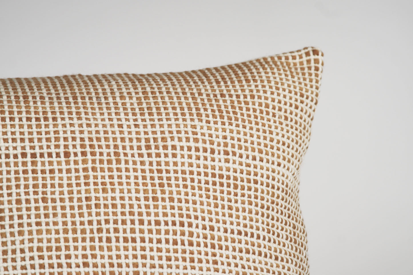 Grid Cushion Cover in plant dyeing Merino Wool 22x22
